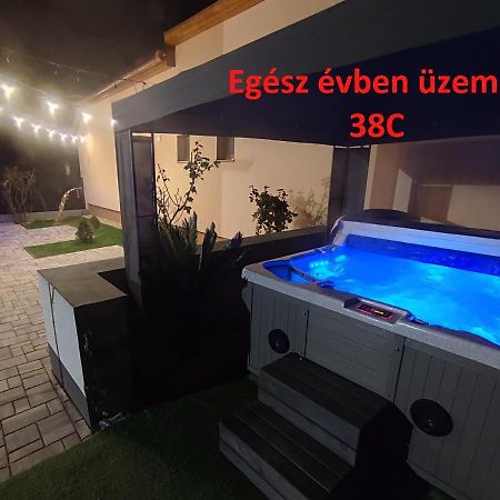 Emmabella Apartmanok Eger Exterior photo